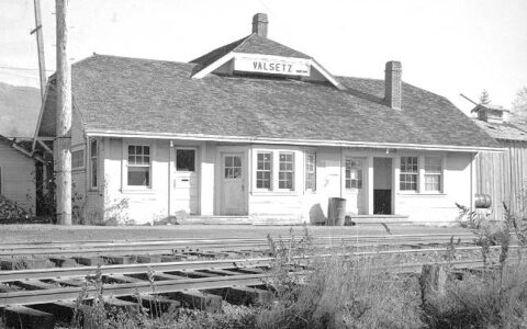 Valsetz railroad station in Polk County, 1958